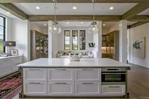 Country Kitchen Cabinets