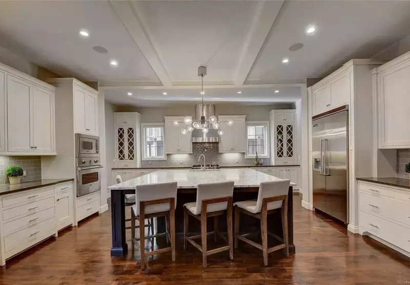 Contemporary Kitchen