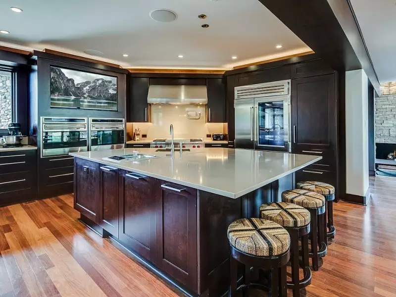 Modern Kitchen