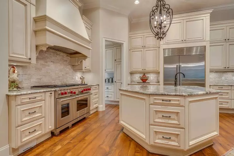Kitchen Paint Colors with White Cabinets