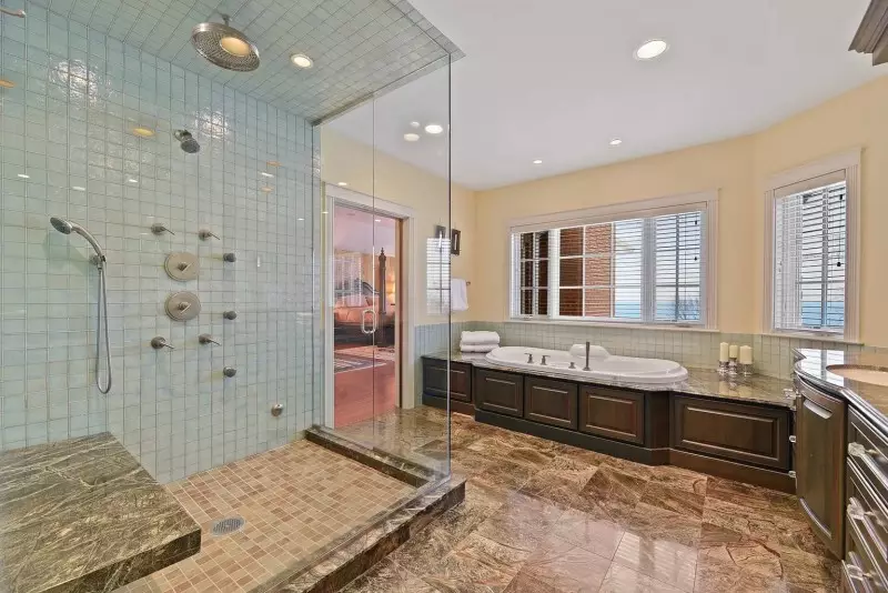 Small Master Bathroom Ideas