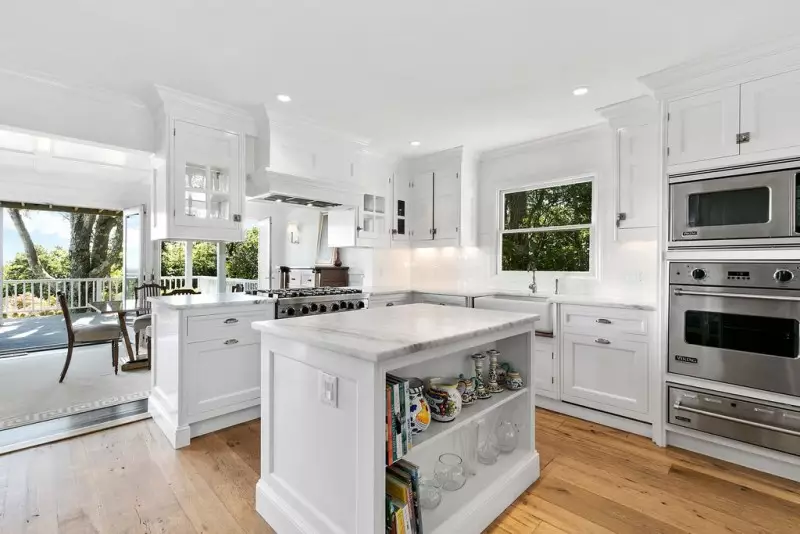 Small Kitchen Layouts
