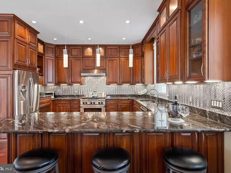 Small Kitchen Design