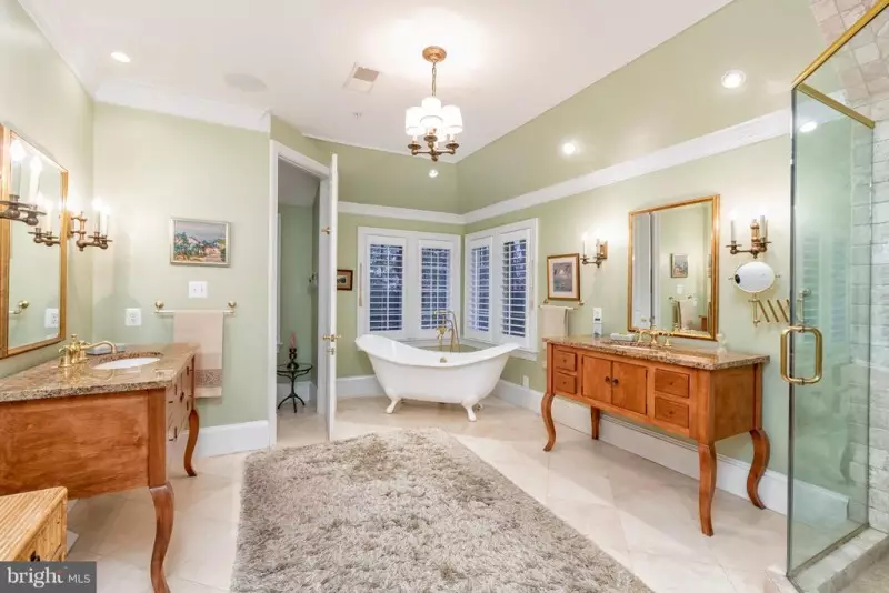 French Country Furniture