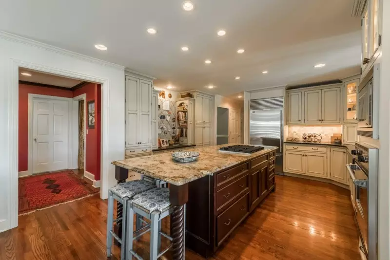 Country Kitchen Decor