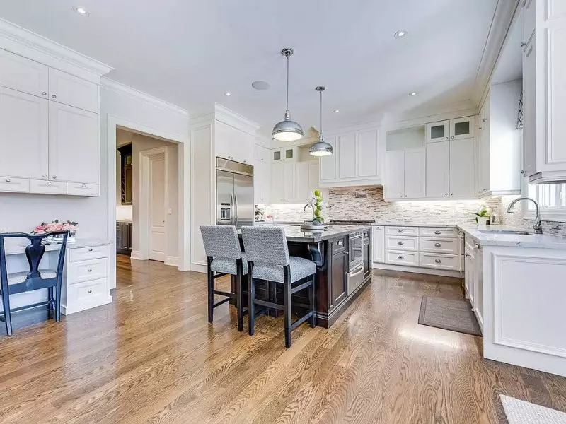 Small Kitchen Cabinets