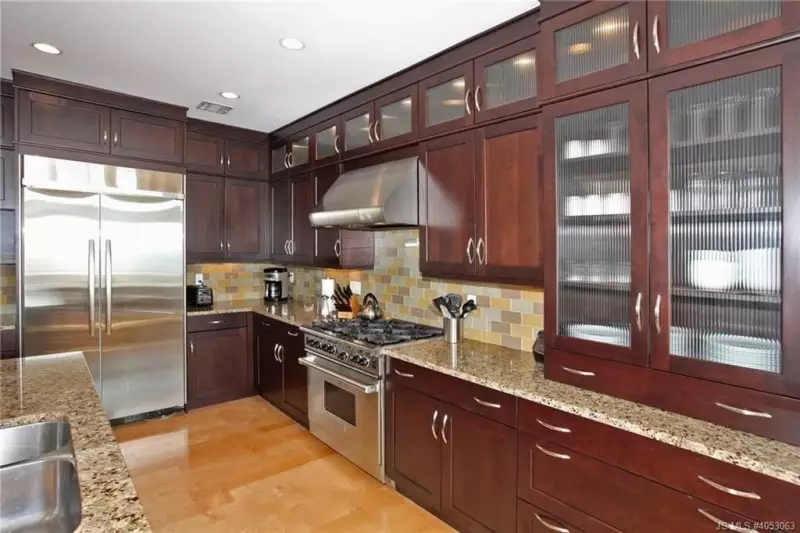 Small Kitchen Layouts