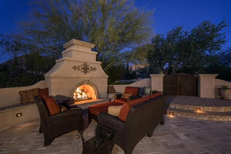 Outdoor Gas Fireplace