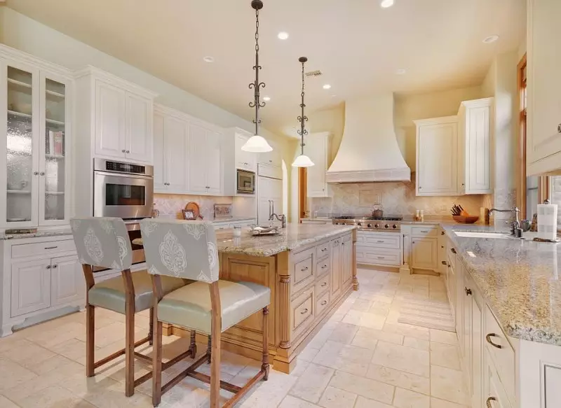 White Kitchen Cabinets Ideas