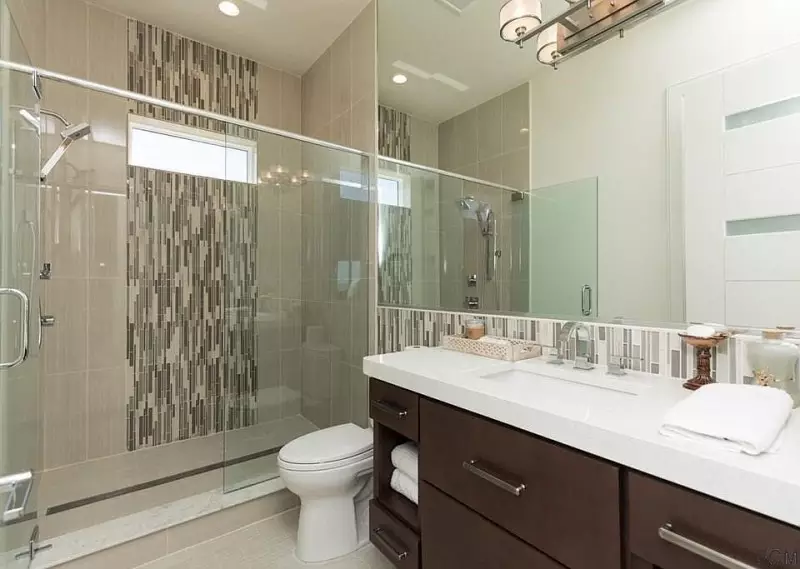 Small Shower Ideas
