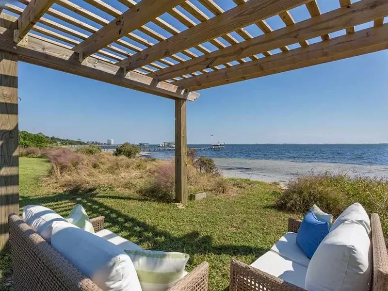 DIY Pergola