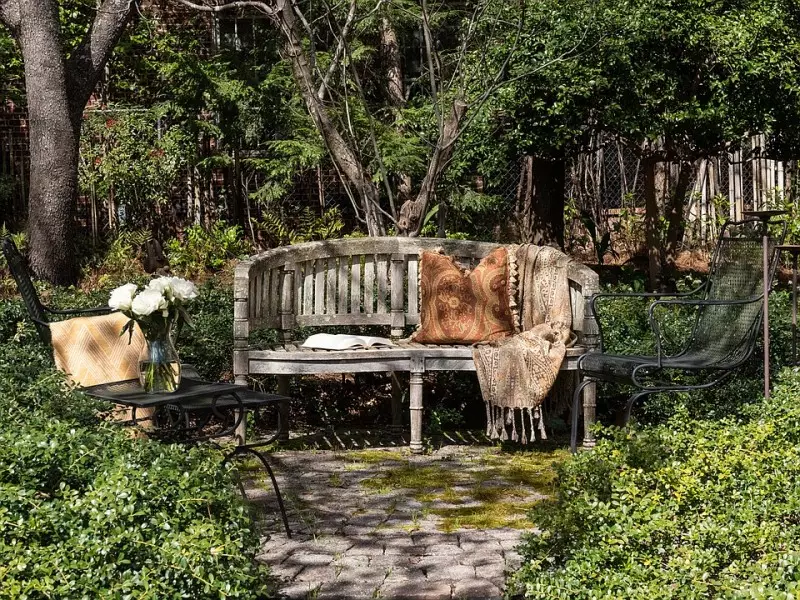 Small Patio Decorating Ideas