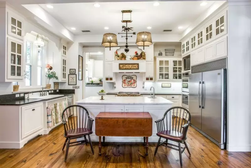 Kitchen Cabinet Refacing