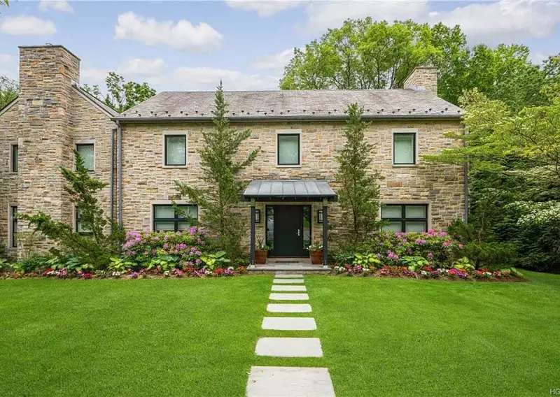 Front Yard Landscape Design