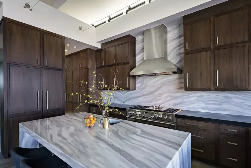 Black and White Backsplash