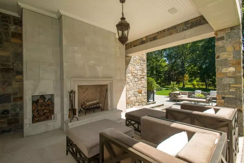 Outdoor Living Areas