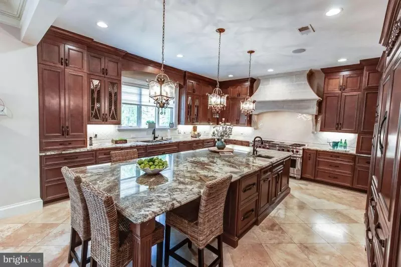 Contemporary Kitchen