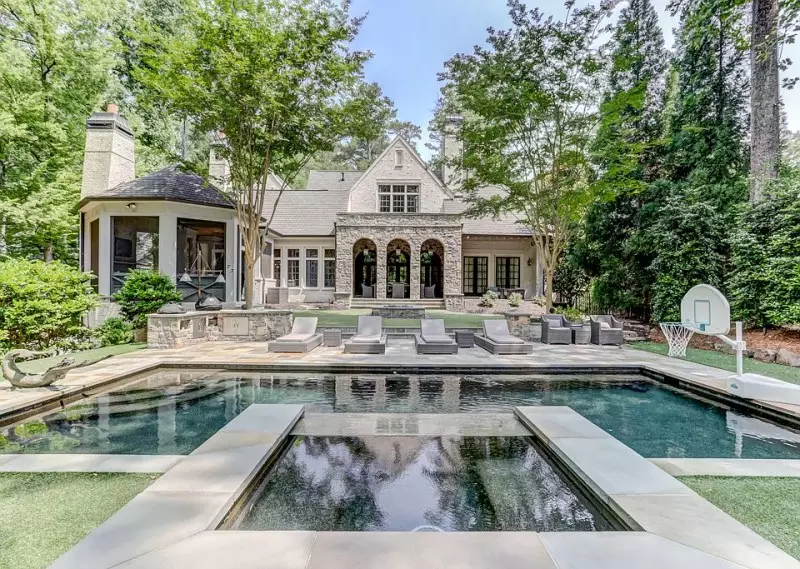 Backyard Pool Designs