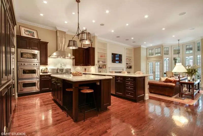 Contemporary Kitchen
