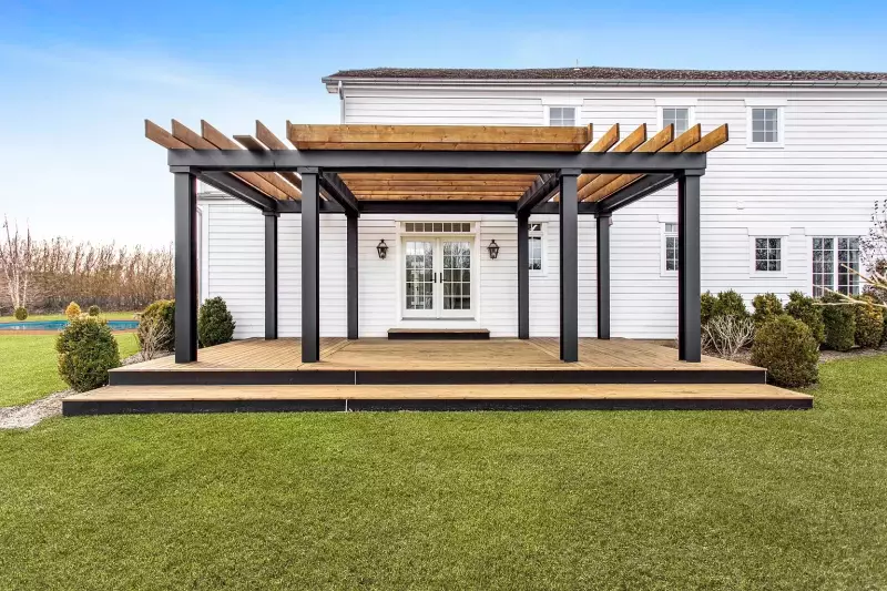 Backyard Pergola Ideas