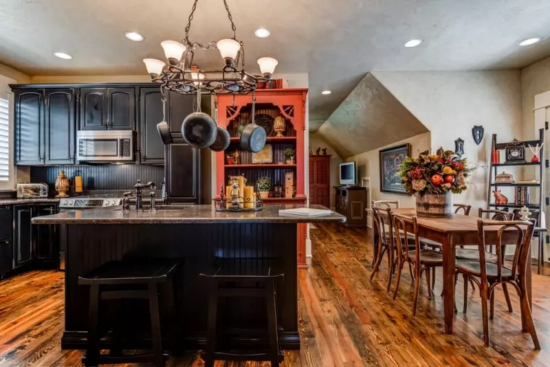 Small Kitchen Design Ideas