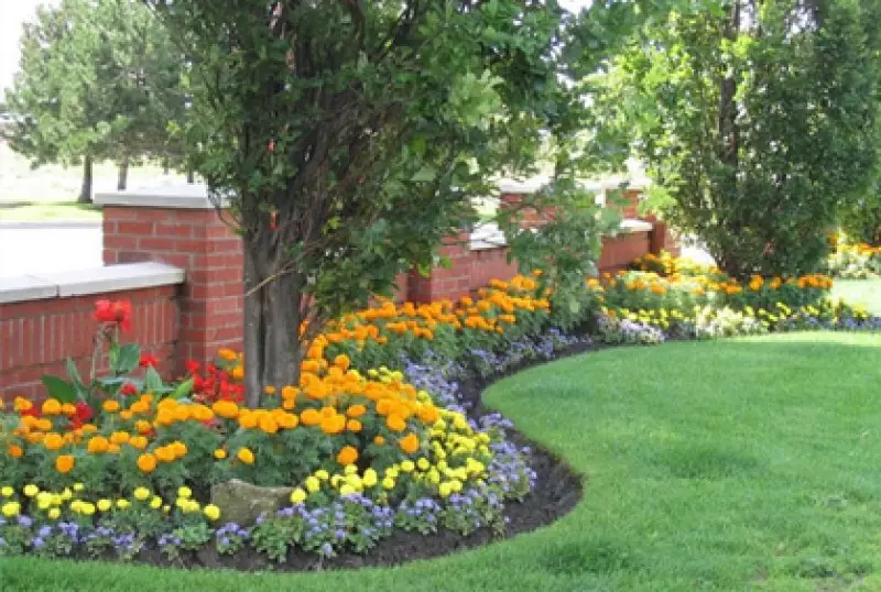 Garden Decorating