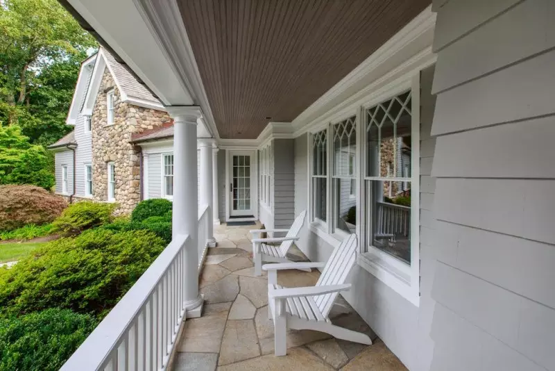 Front Porch Furniture