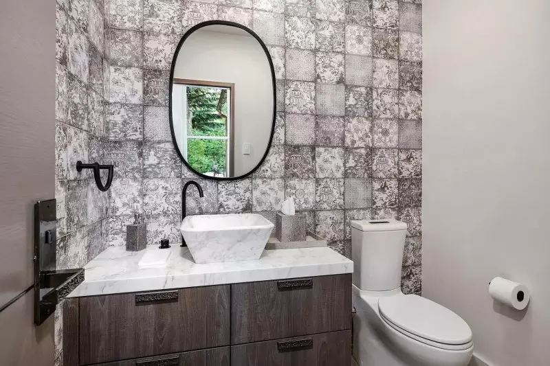 Bathroom Decor