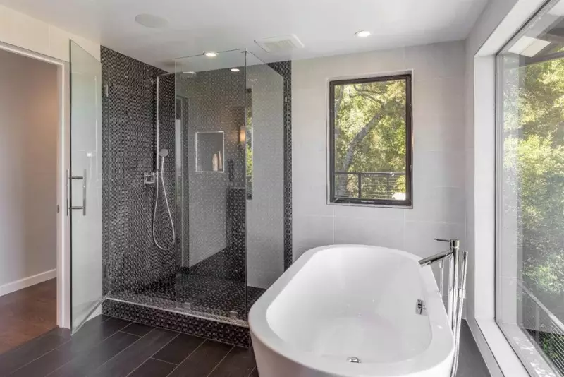 Corner Shower