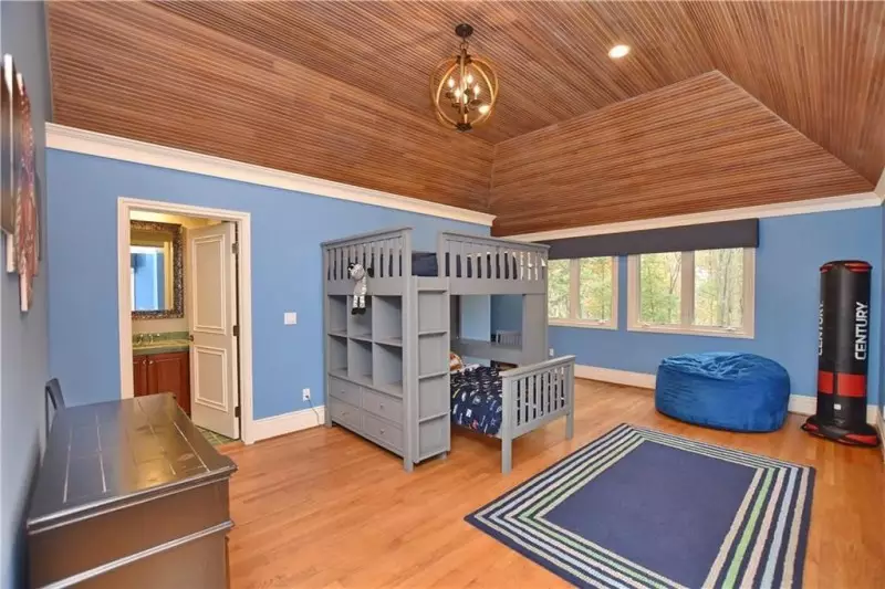 Toddler Bedroom