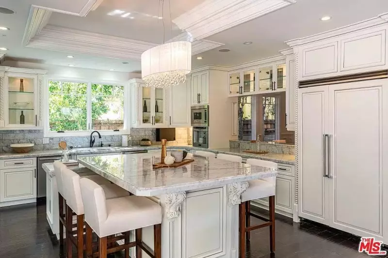 Kitchen Cabinet Design