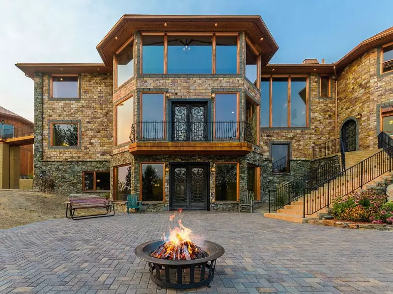 Patio Designs with Fire Pit