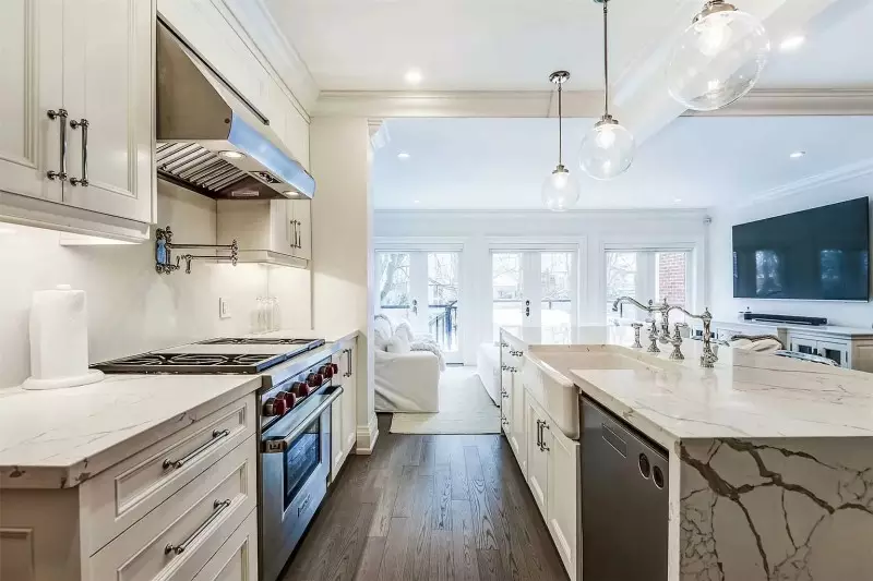 Small Kitchen Ideas
