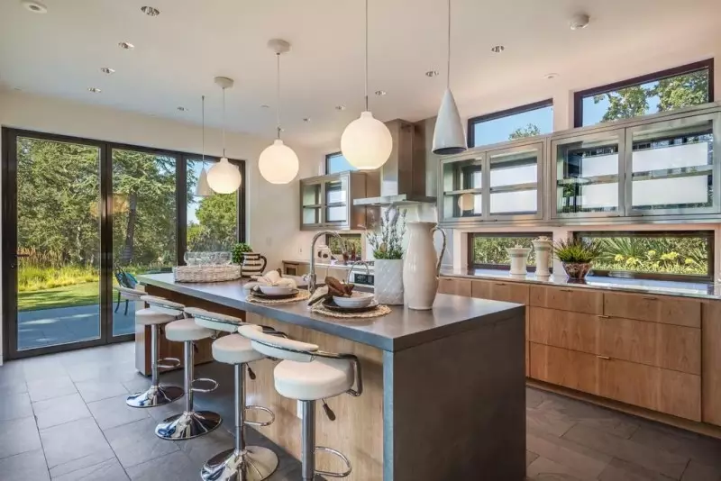 Kitchen Cabinet Design