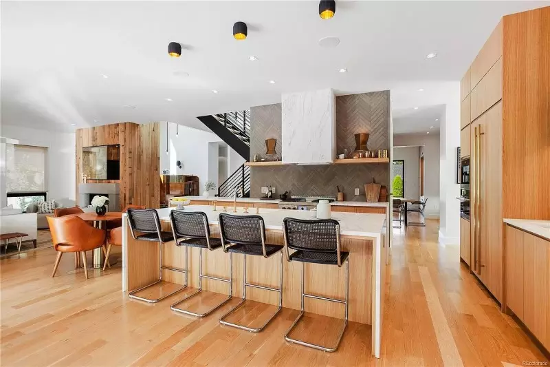 Small Kitchen Ideas