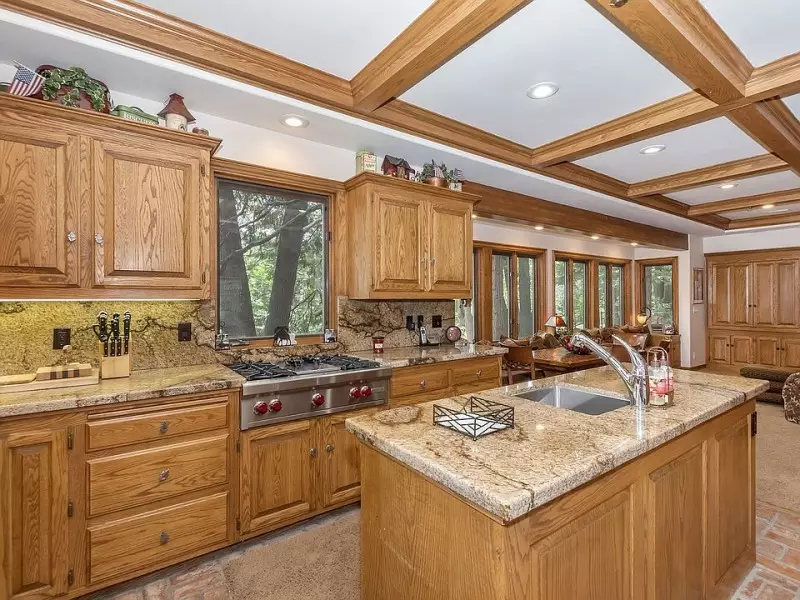 Small Kitchen Design Ideas