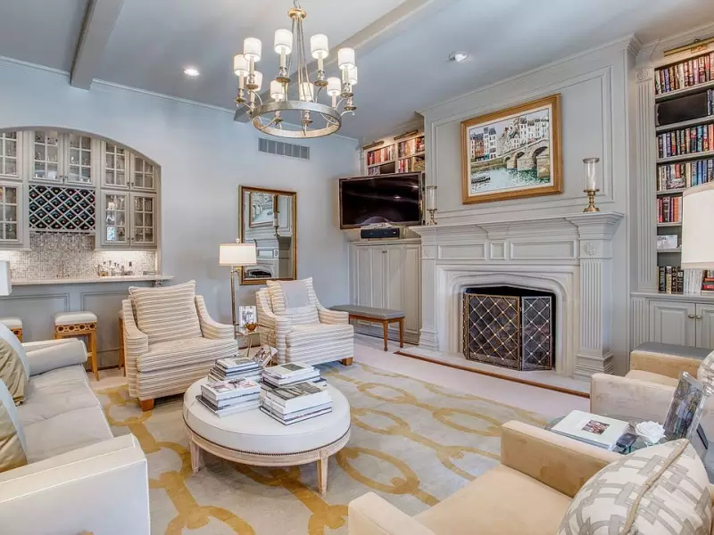 Benjamin Moore Gray