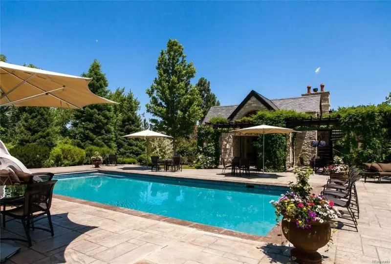 Pool Patio Umbrellas