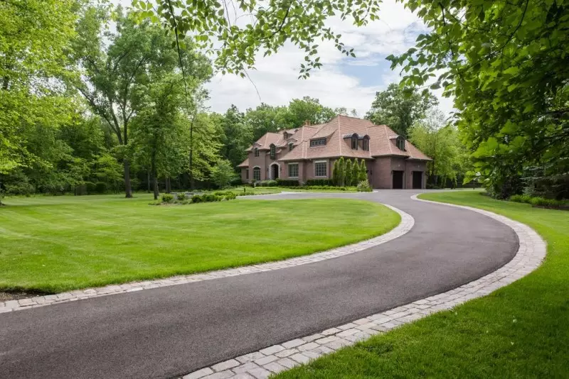 Cost to Pave Driveway