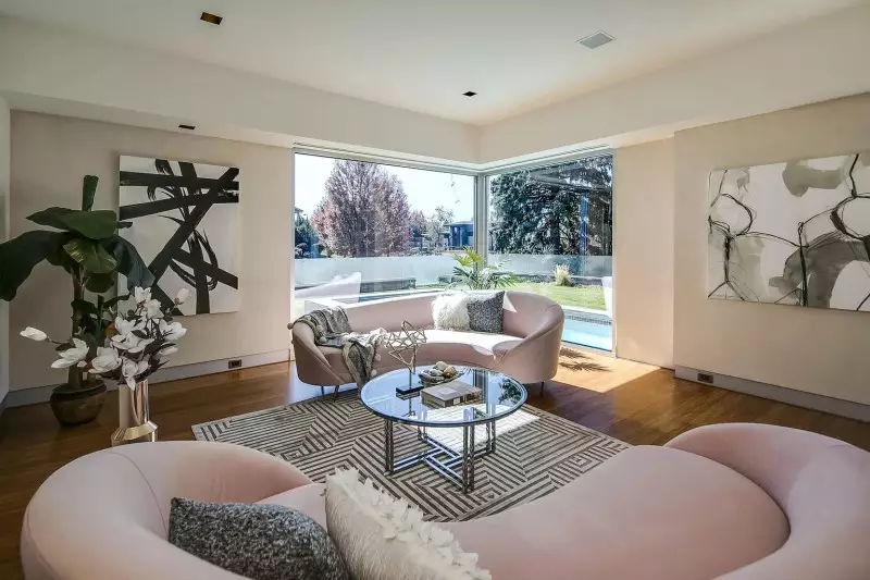 Living Room Decor
