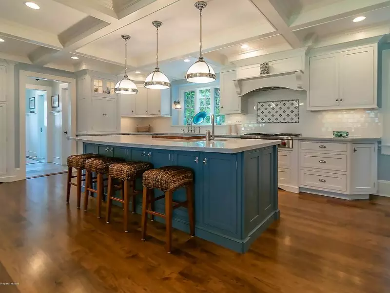 Best Paint for Cabinets