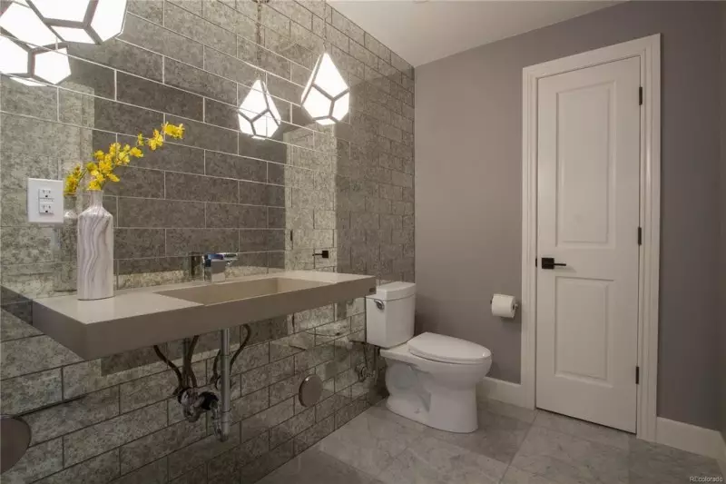 Bathroom Wall Decor Ideas