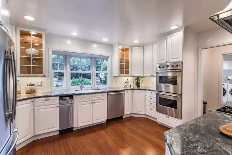 Small Kitchen Ideas