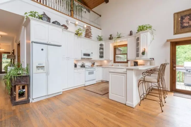 White Kitchen Designs